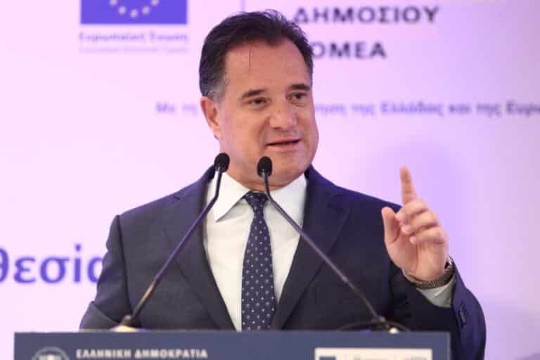 «Λαντζέρης που φιξ τα θινγκς στη κουζίν»- Viral τα αγγλικά του Άδωνι Γεωργιάδη