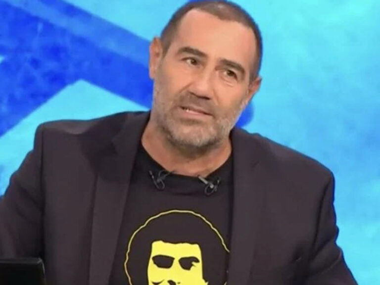 Ράδιο Αρβύλα: Θύελλα αντιδράσεων για τη συνέντευξη με τον Κασσελάκη