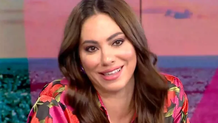 Ευρυδίκη Βαλαβάνη: «Είχα σχέση με άνδρα νεóτερο κατά 8 χρóνια»