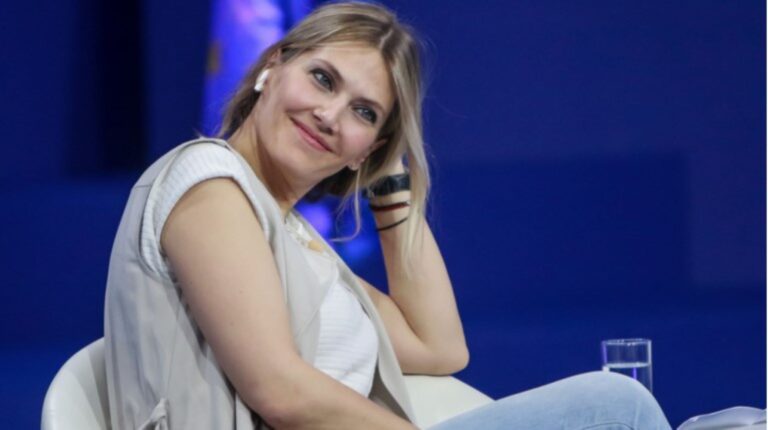 Στην Αθήνα η Εύα Καϊλή για την Πρωτοχρονιά χωρίς τον Φραντσέσκο Τζόρτζι – Τι γράφει ο βελγικός Τύπος