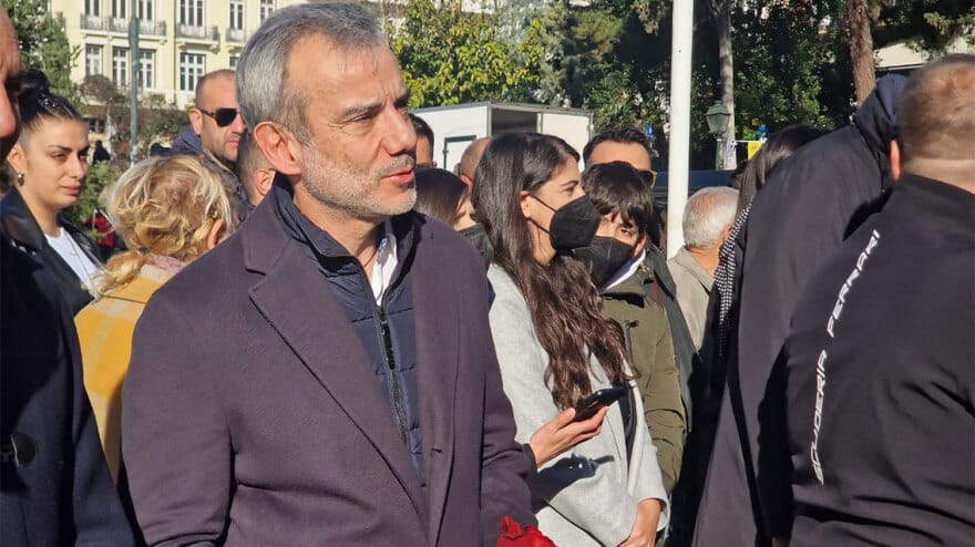 Βασίλης Καρράς: Σuντετριμμένη η Άντζελα Δημητρίου - «Ήταν ο καλύτερος άνθρωπος και η καλύτερη ψυχή» 24 konstantinos_zervas