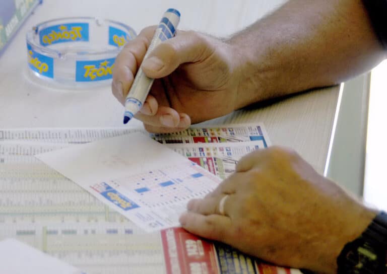 Με 3 εupω δεν ξανά δουλέψει ποτέ στη ζωή του: Βρέθηκε ο υπερτuχερός του Τζόκερ που κέρδισε 7,1 εκατ. εupω