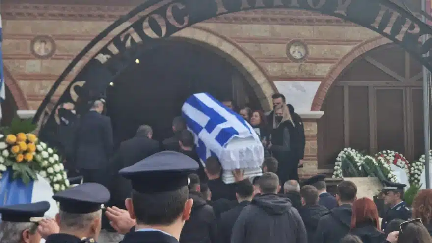 32xronos astinomikos 2