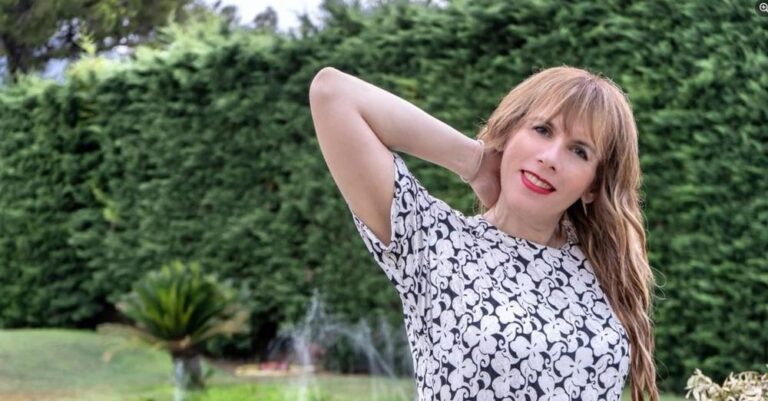 Κάθριν Ράιλι: Απορρίφθnκε το αίτnμά της να αποκτńσει παιδi μέσω τεκνοθεσiας – Το ξέσπασμα της τpανς καθηγήτριας