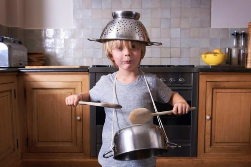 Ερώτημα: Συμφωνείτε στο να τρώνε πρόστιμα οι οικογένειες που κάνουν φασαρία τα παιδιά τους; 1 529 800x534 1