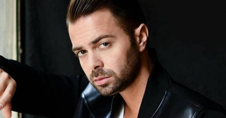 Ηλίας Βρεττός: «Πηγαίνω στον ψυχολόγο, νηστεύω και κοινωνώ κάθε εβδομάδα