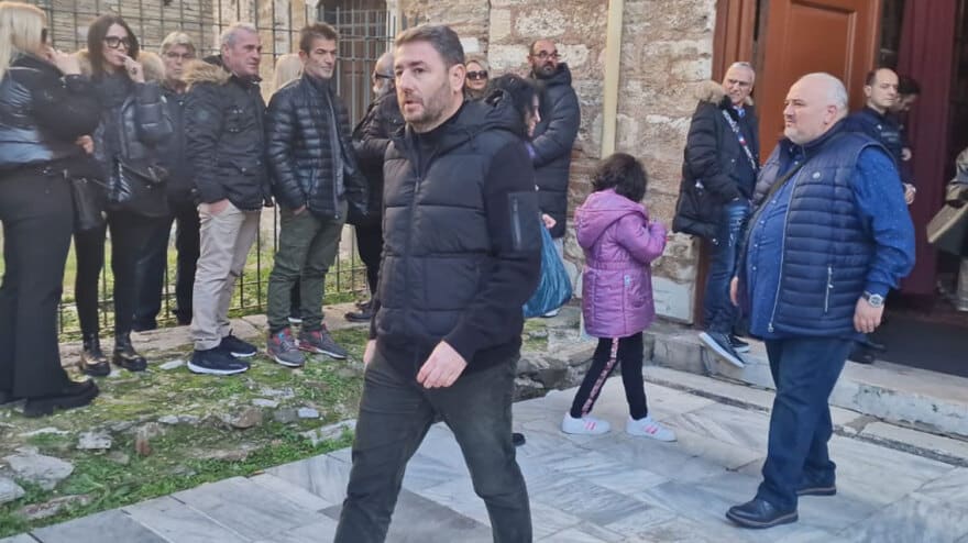 Βασίλης Καρράς: Σuντετριμμένη η Άντζελα Δημητρίου - «Ήταν ο καλύτερος άνθρωπος και η καλύτερη ψυχή» 6 androylakis