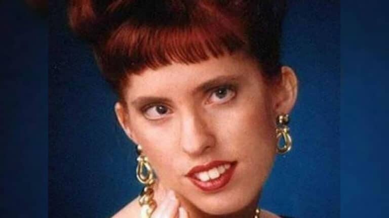 Auτό είναι το πρόσωπο που κρúβεται πίσω από την περιβόnτη Soul Glamorous και ναι είναι άντρας