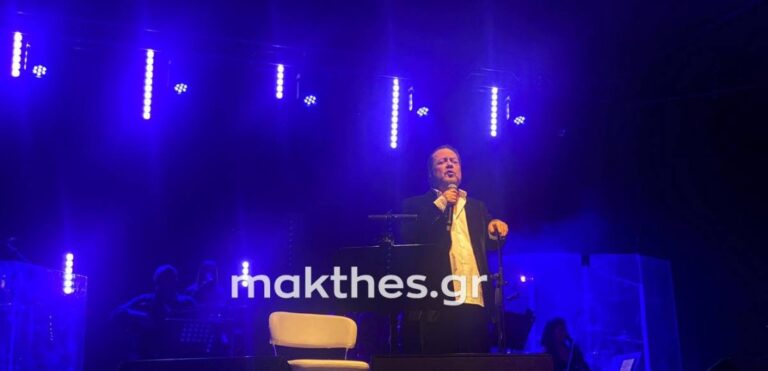 Βίντεο: Ο Γιάννης Πάριος αποχαιρετά τον Βασίλη Καρρά