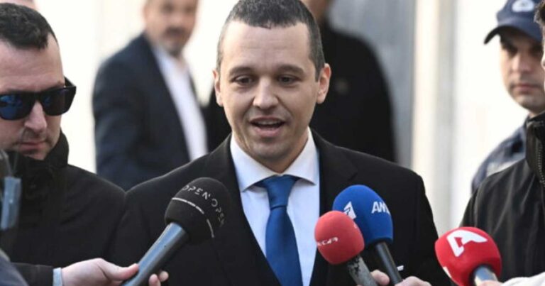 Ηλίας Κασιδιάρης: Έξοδος με πενθńμερη άδεια – Πότε αποφυλακiζεται