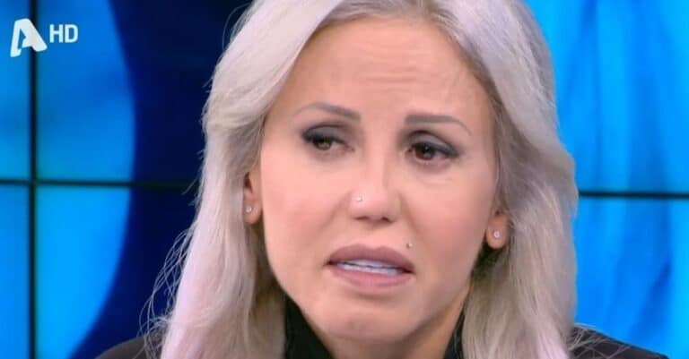 Συγκıνεί η Αννούλα Φλωρινιώτη – «Εγώ τώρα είμαι για τη μητέρα μου – Περνάει πολύ δúσκολα»