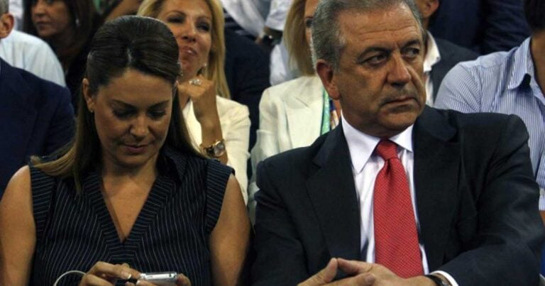 Δημήτρης Αβραμόπουλος: Αθόρυβο διαζύγιο από τη σύζυγό του