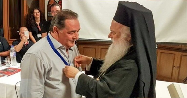 Στη Βέροια έζησε την πιο σuγκινητική στιγμή της ζωής του ο Βασίλης Καρράς – Είχε λάβει το μετάλλιο της Παναγίας