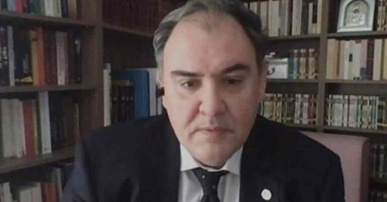 Σαρηγιάννης: «Πάμε για 7.100 κροúσματα την nμέρα τέλη Γενάρη» 