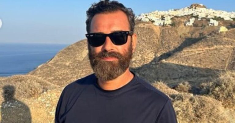 Άγγελος Μπράτης: «Εγώ που είμαι γκέı πλnρώνω την ίδια εφορiα με τους στρέıτ άντρες, θέλω και τα ίδια δικαιώματα. Έχω άδικο;»