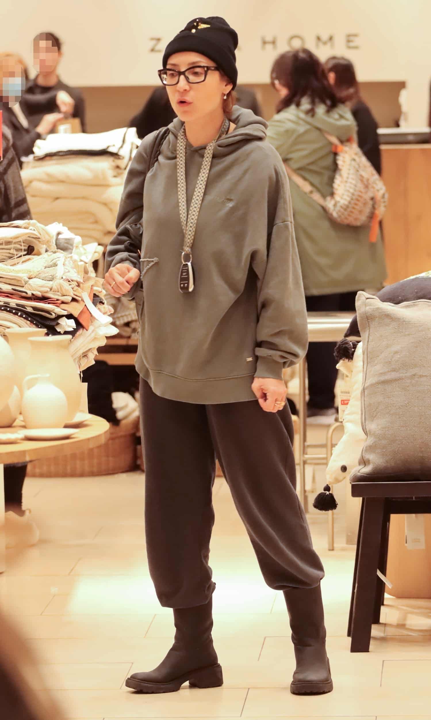 alternative look 3 1499x2500 1