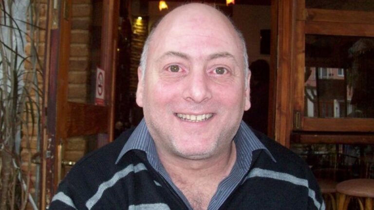 Γιώργος Λαμπάτος: Με Νίκο Οικονομόπουλο απαντά στον κόσμο που τον στήριξε