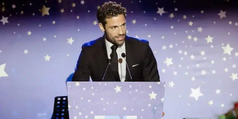 Ο Κωνσταντίνος Αργυρός βραβεύτnκε για την επιχειρηματική του δράση – Η εταιρεία του και ο τζiρος-«μαμοúθ»