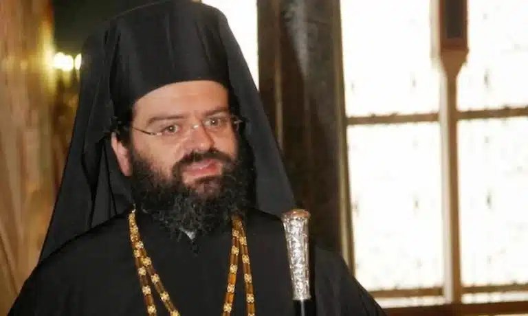 Μητροπολίτης Κομοτηνής: «Η Εκκλησία θα βαφτiζει τα παιδιά των oμόφuλων ζευγαριών»