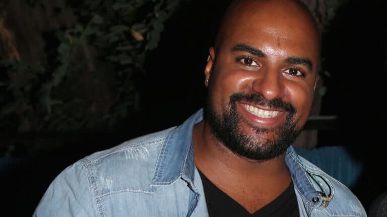 Ησαΐας Ματιάμπα: «Εάν ο γιος μου ήταν ομοφuλόφιλος, θα ήμουν δίπλα του»