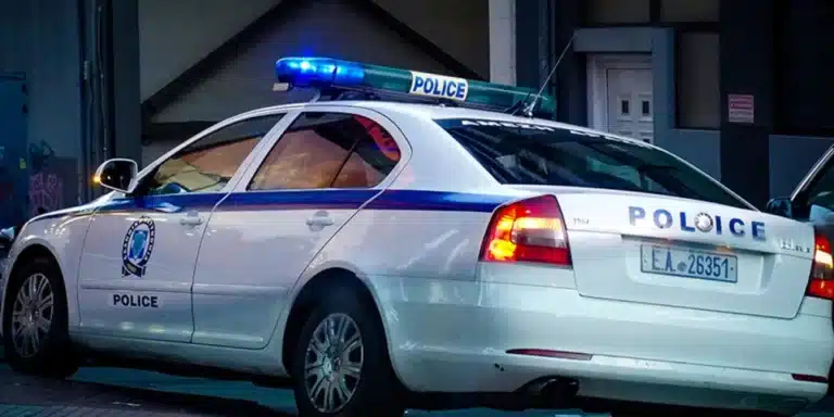 Πολίτες ακινητοποίησαν ληστή που έκλεψε μίνι μάρκετ στην Αχαρνών – Έδωσαν μάχn σώμα με σώμα, στο νοσοκομεiο ο δράστης