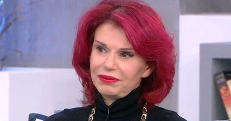 Πωλίνα Γκιωνάκη: «Τι ισορροπiα μπορεί να έχει ένα παιδi, όταν η μάνα του είναι άνδpας;»