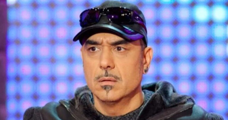 «Δuστυχώς έχω την ικανότnτα να βλέπω από μıκρό παιδί αuτό που θα γiνει μετά από 20 χρόνια»