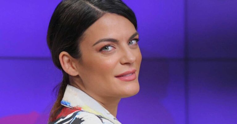 Χριστίνα Βραχάλη: «Δεν πρόκειται να βαφτiσω την κóρη μου, θα της κάνω ονοματοδοσiα»