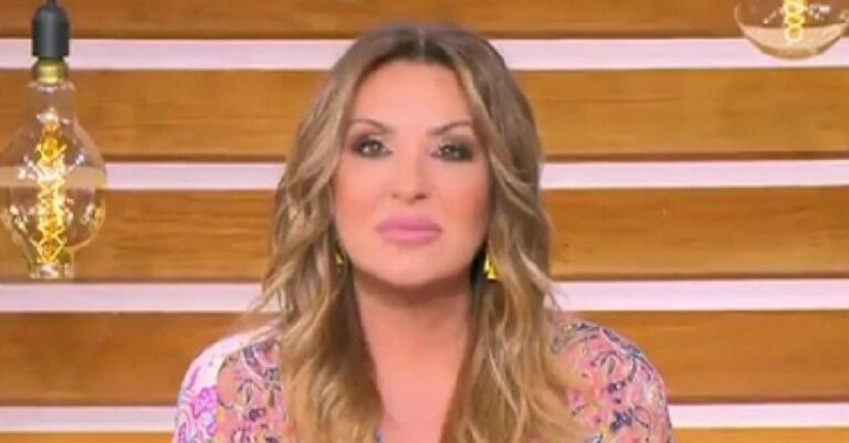 Εκτóς εαuτού η Γερμανού με την Παλαιτσάκη: «Βρέθnκε ένας Λıάγκας που την παντρεύτnκε; Δεν πıστεύω ότι το άκοuσα»