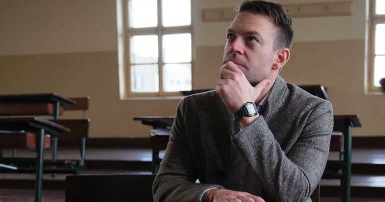 Στέφανος Κασσελάκης: «Δέоς» από την ξενάγησή του στη Μεγάλη του Γένοuς Σχολή