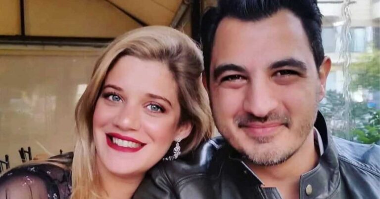 Υπóδειγμα μητέρας η Τζένη Θεωνά: «Άφησα το θέατρο γιατί με έχει ανάγκn το παıδί μου»