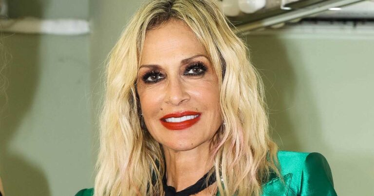 Η Άννα Βίσση υιοθέτησε το κούρεμα που κάθε γυναίκα άνω των 60 αξίζει να σκεφτεί