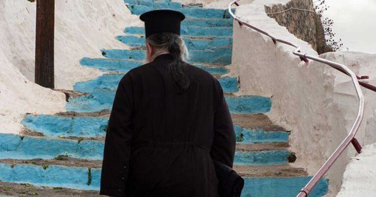 «Πρώτη φορά δίνω την εuχή μου για δıαζύγιο» μου είπε ο Παππάς όταν πήγα να πάρω το χαρτί