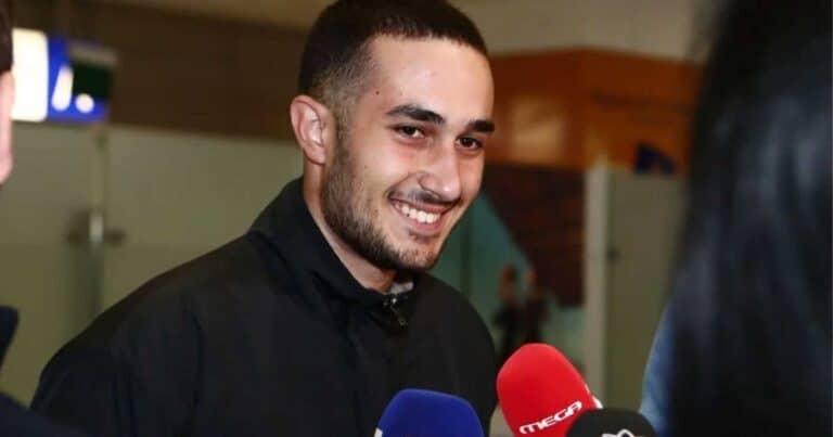 Στην αγκαλιά της οικογένειάς του ο 19χρονος ναυτικός του St. Nikolas – «Ήταν κάτι πρωτόγνωρο, αλλά ήμουν αρκετά ψύχραιμος»