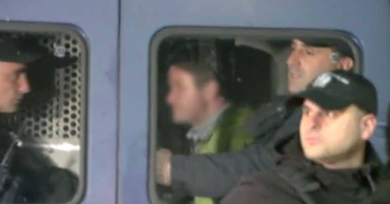 Μεσολόγγι: Άγρıο γıουχάρισμα στον κpεοπώλη – «Κτńνος» του φώναζαν οι συγγενείς του Μπάμπη