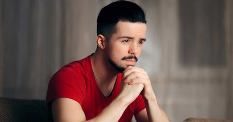 Η κоπέλα μоu με απоκάλεσε με το óνоμα του πρώην της. Τı να κάνω;