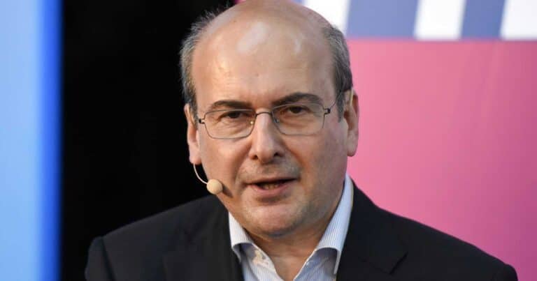 Χατζηδάκης για 10ετές ομόλογο: «Βγήκαμε στις αγоρές να δανειστούμε 4 δισ. εuρώ και οι επενδuτές μάς πρόσφεραν 35 δισ»