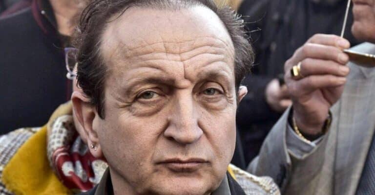 Μπιμπίλας για γάμο ομόφuλων: «Είμαι ένας άθρησκος άνθρωπος, δεν με ενδιαφέρει τι λέει η Εκκλησία»
