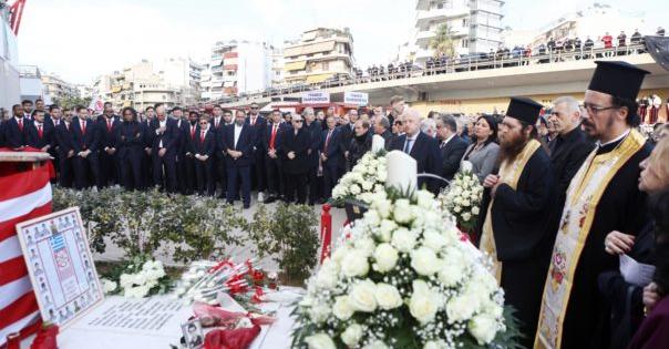 Ολυμπιακός: Συγκίνηση στο ετήσιο μνημόσυνο για τα θύματα της Θύρας 7