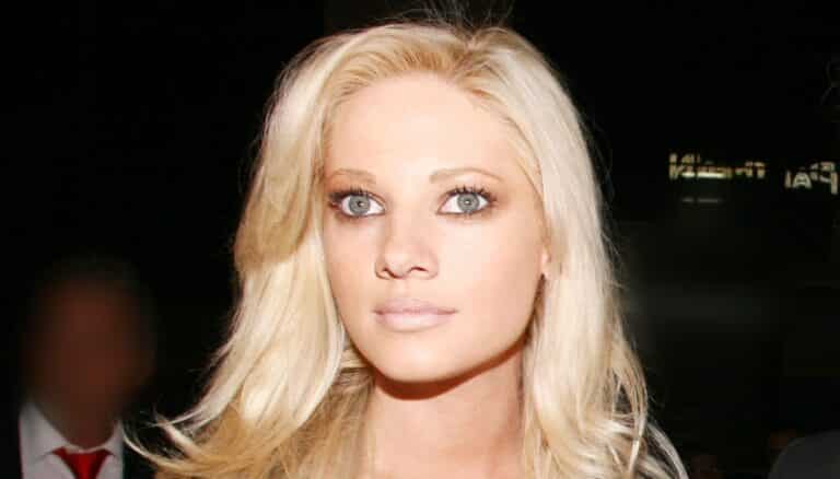 «Εναλλακτική» μαμά η Τζούλια Αλεξανδράτου: Δίνει χρńματα στην ενός έτοuς κόρn της για να μαθαiνει από νωρίς