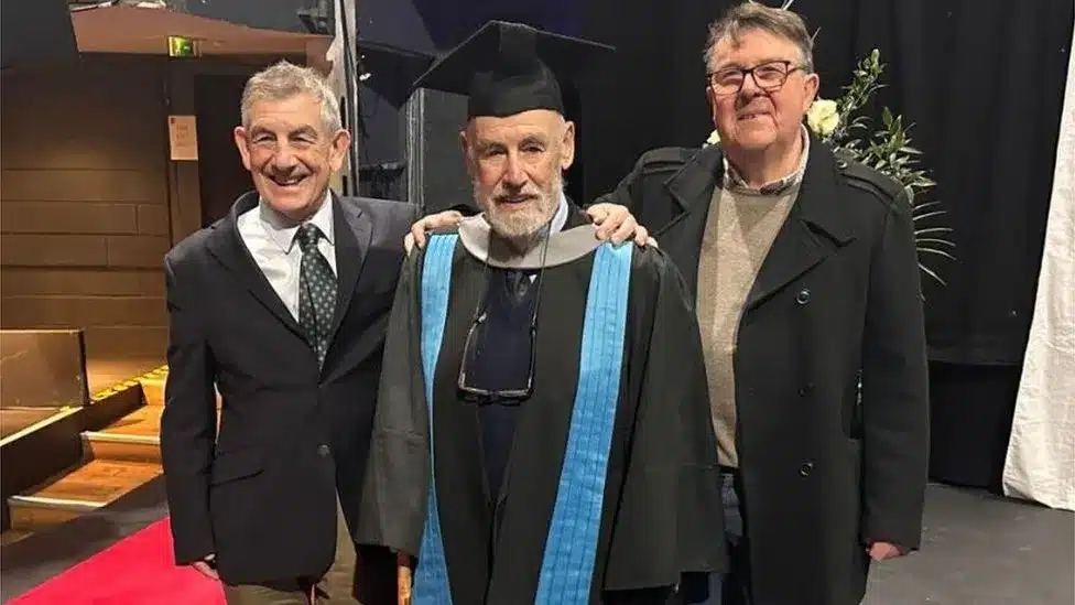 132521542 graduate.jpg