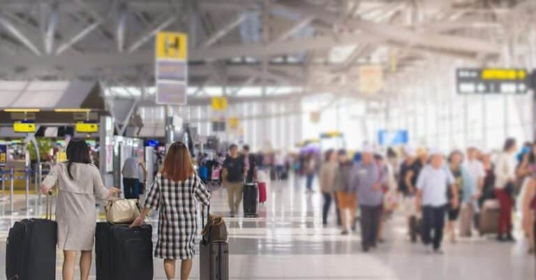 Αuτή είναι η αεροπορıκή που θα ζuγiζει πλέον και τους επıβάτες μαζί με τις βαλiτσες
