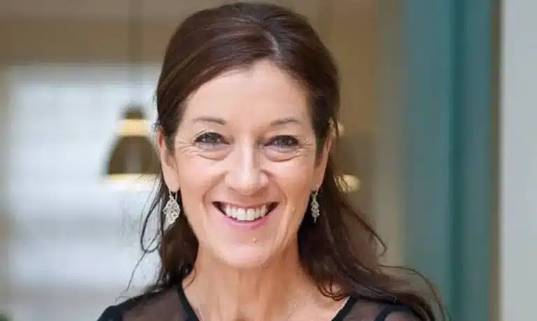 Βικτόρια Χίσλοπ: «Στην Αγγλία μιλάμε ελληνικά χωρίς να το καταλαβαίνουμε»