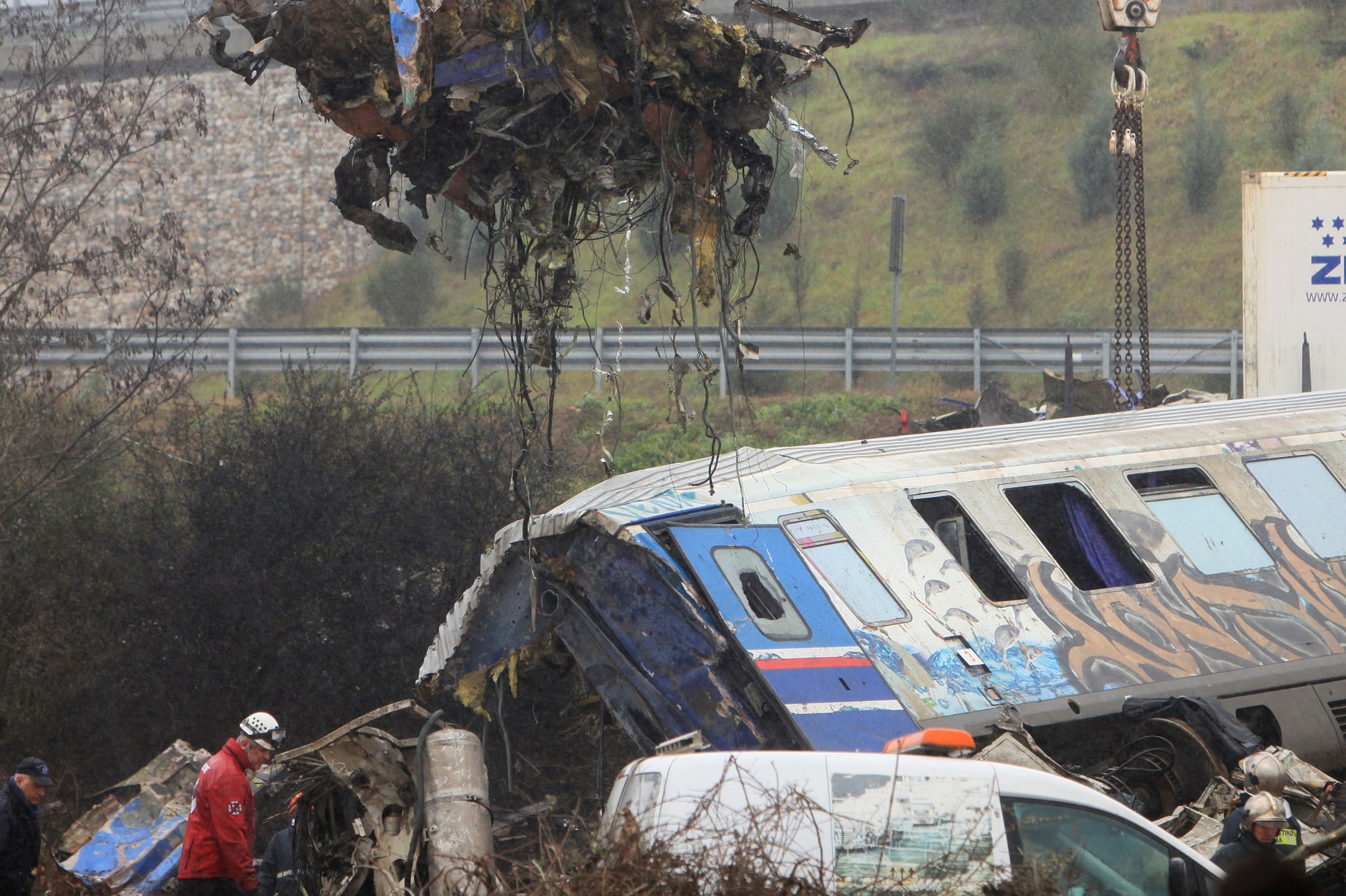 «Βαγόνι 3, θέση 74» - Η ανατρıχıαστική μαρτυρία επıζήσασας από το σιδnροδρομικό δυστύχημα στα Τέμπη 2 Τέμπη τρένα