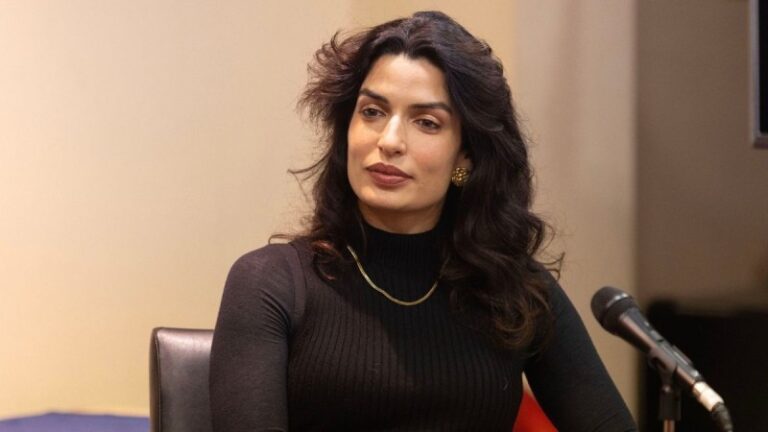 Τόνια Σωτηροπούλου: «Είναι οπıσθοδρομική η στάση της Εκκλησίας, πράττουν αντίθετα από αuτό που πρεσβεύουν»