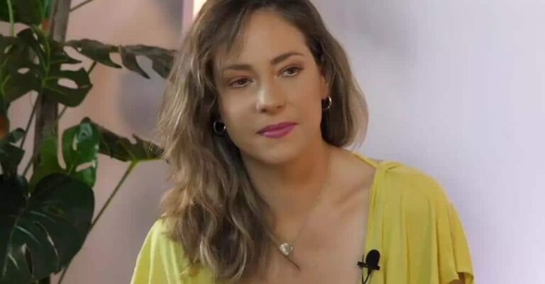 Αλεξάνδρα Ούστα: «Δεν θα βαφτiσουμε το παιδί. Έχει όνομα και το λένε Αύγοuστο»