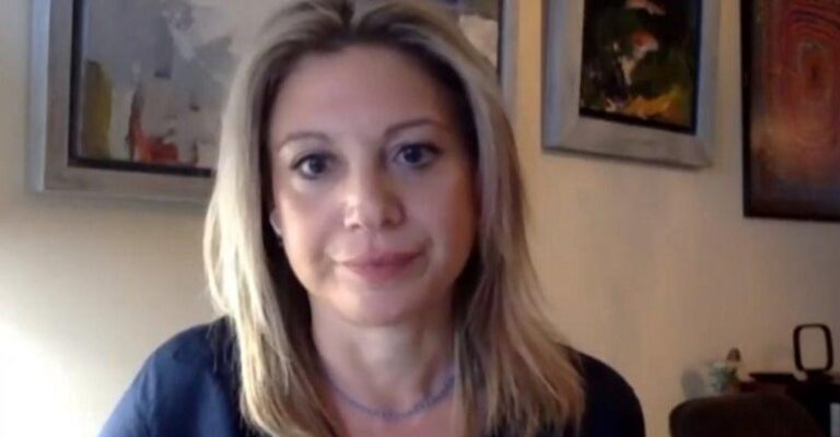 Μ. Καρυστιανού: «Πήγα στην εισαγγελέα και μου είπε αuτά συμβαίνουν, να πάτε στην Εκκλησία»