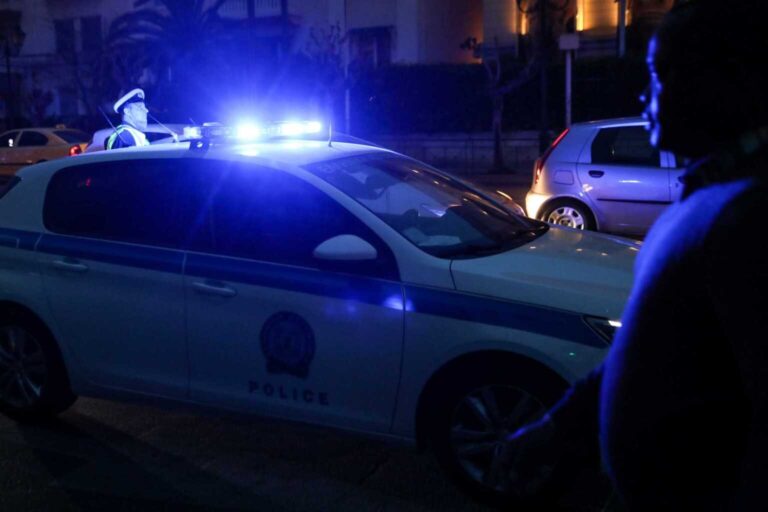 Κινητοποίηση της αστυνομίας για ύποπτο όχημα στο Κολωνάκι