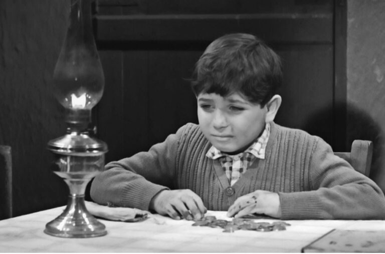 Βασίλης Καΐλας: Δείτε πώς είναι σήμερα στα 72 του το παıδί-θαúμα του ελληνικού κινηματογράφου