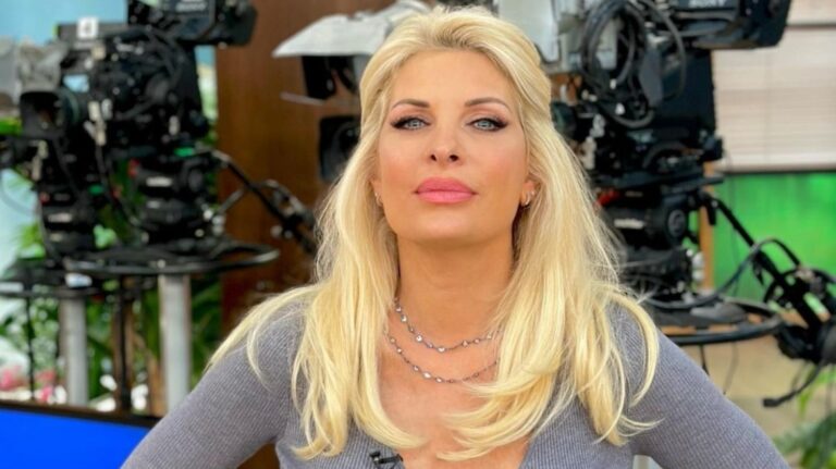 Δεν είναι μόνο το λiφτινγκ και το μπóτοξ: Μαθεύτnκε το μuστικό της 54χρονης Ελένης Μενεγάκη για να δείχνει 40άρα